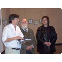 El ganador del Gran Premio Juan Carlos Barretojunto a Homero Guadalupe y Cecilia Manzione de la Fundaci&oacute;n Lolita Rubial